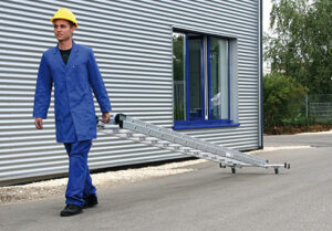 GÜNZBURGER Aluminium-Schiebeleiter 2teilig mit "roll-bar"-Traverse  20506